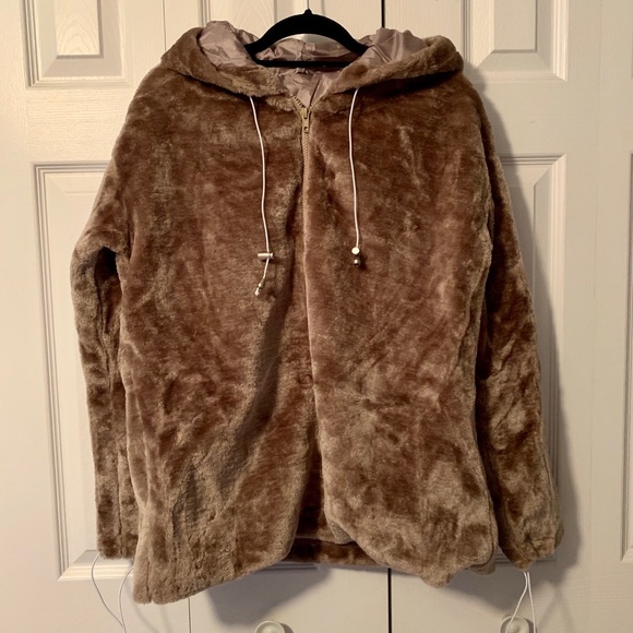 Faux fur half zip pullover (med) - Picture 1 of 5
